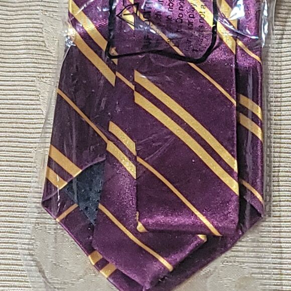 HARRY POTTER Gryffindor Purple & Gold Striped WIZARD Neck Tie Halloween Costume - Picture 3 of 10